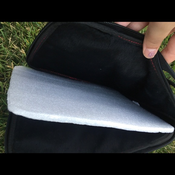 NWOT ipad black tablet carrying case - Picture 4 of 6